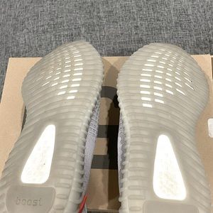 Yeezy 350 boost